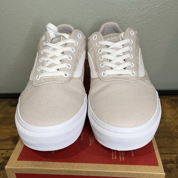 Vans Floral White Classic Skate Casual Shoe Sneaker Women’s Size 11 NEW - Picture 2 of 7